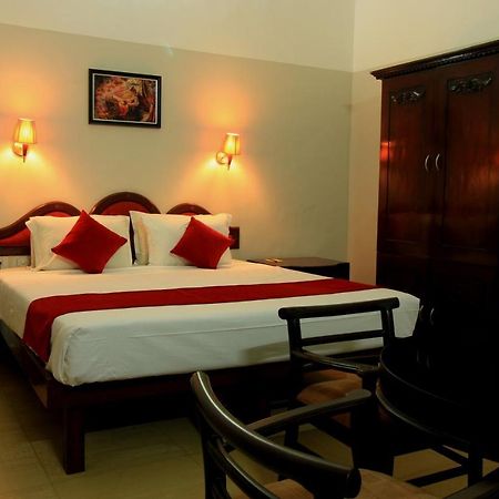 Hotel Xavier'S Residency Kollam Esterno foto