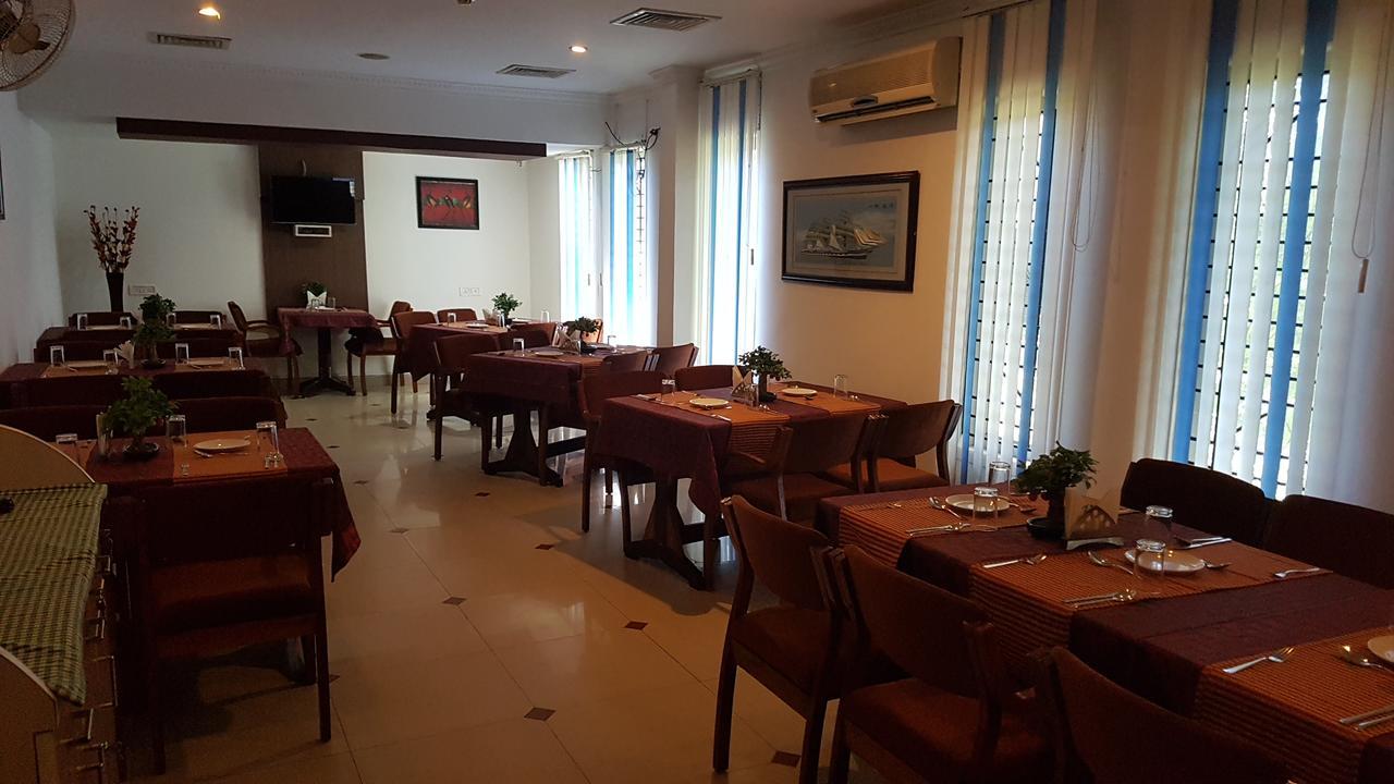 Hotel Xavier'S Residency Kollam Esterno foto