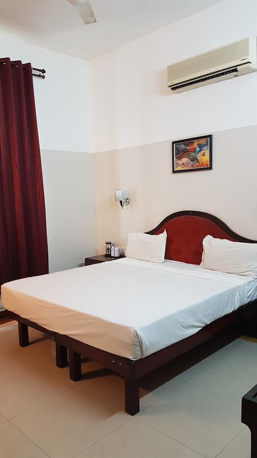 Hotel Xavier'S Residency Kollam Esterno foto