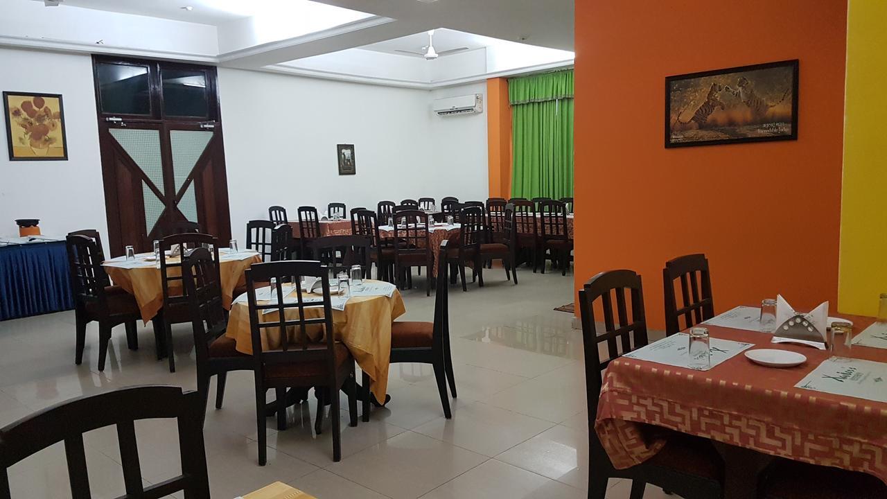 Hotel Xavier'S Residency Kollam Esterno foto