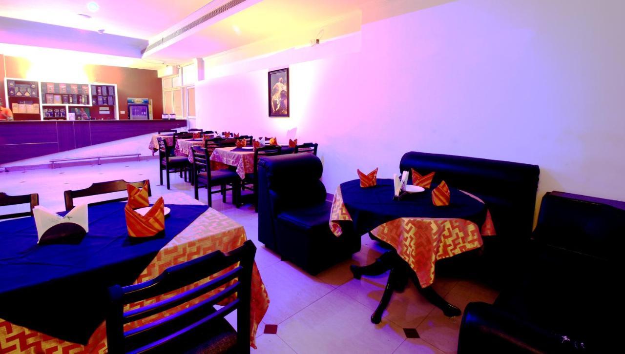 Hotel Xavier'S Residency Kollam Esterno foto