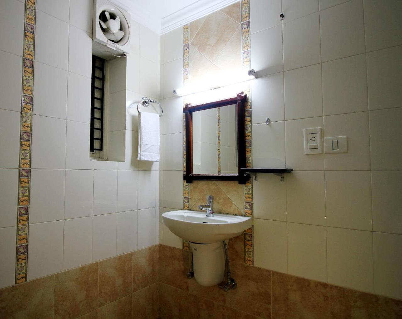 Hotel Xavier'S Residency Kollam Esterno foto